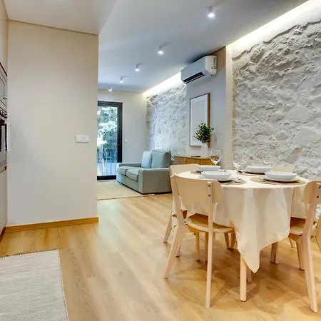 Jardins Da Aurora - Cozy With Private Garden And Parking アパート *
