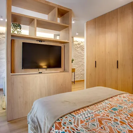 Jardins Da Aurora - Cozy With Private Garden And Parking *