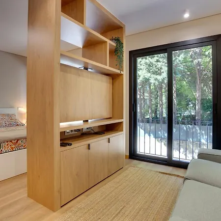 Jardins Da Aurora - Cozy With Private Garden And Parking ブラガ
